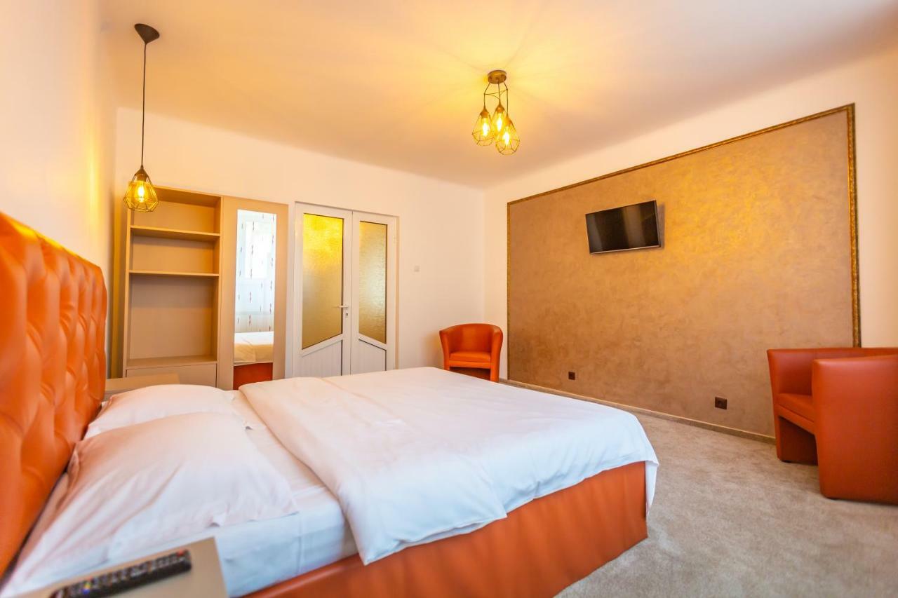 Central Apartment 브라쇼브 외부 사진