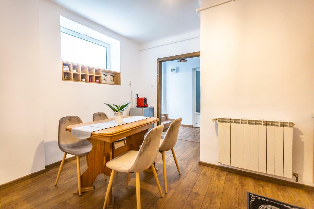 Central Apartment 브라쇼브 외부 사진