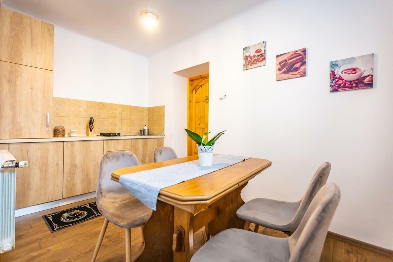 Central Apartment 브라쇼브 외부 사진