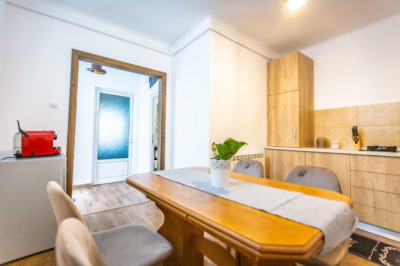 Central Apartment 브라쇼브 외부 사진
